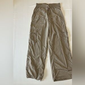 Hollister Social Tourist Grey Parachute Pants for Women
